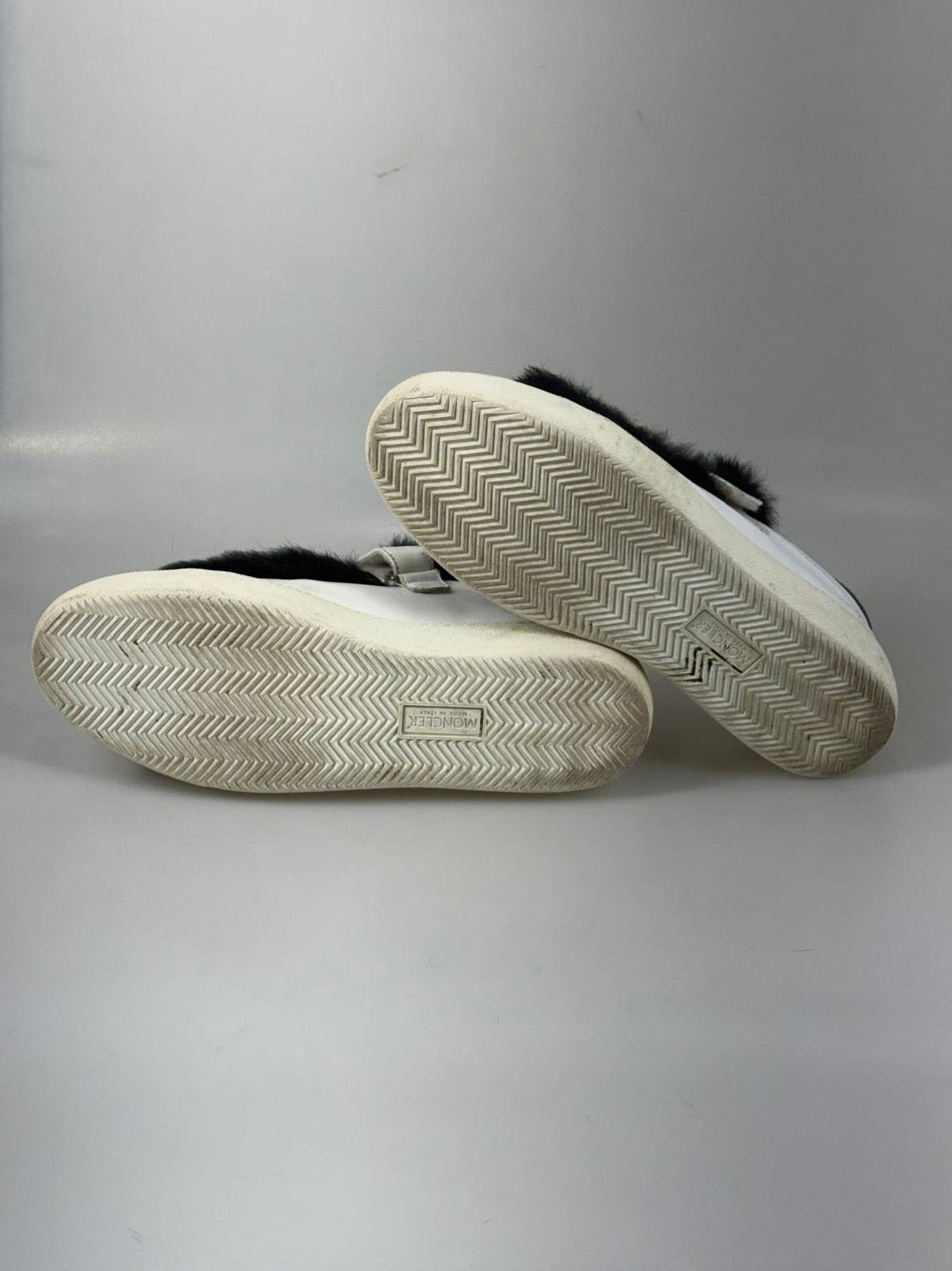 Moncler sneakers 40 SV16042