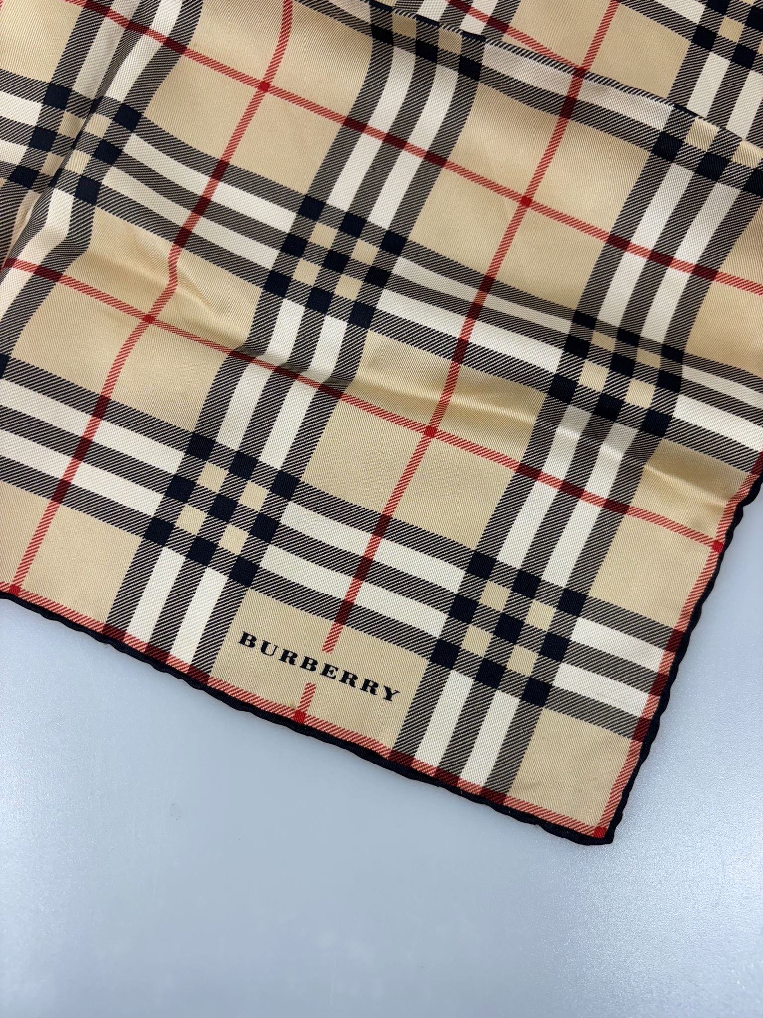 Burberry siden sjal SV14728