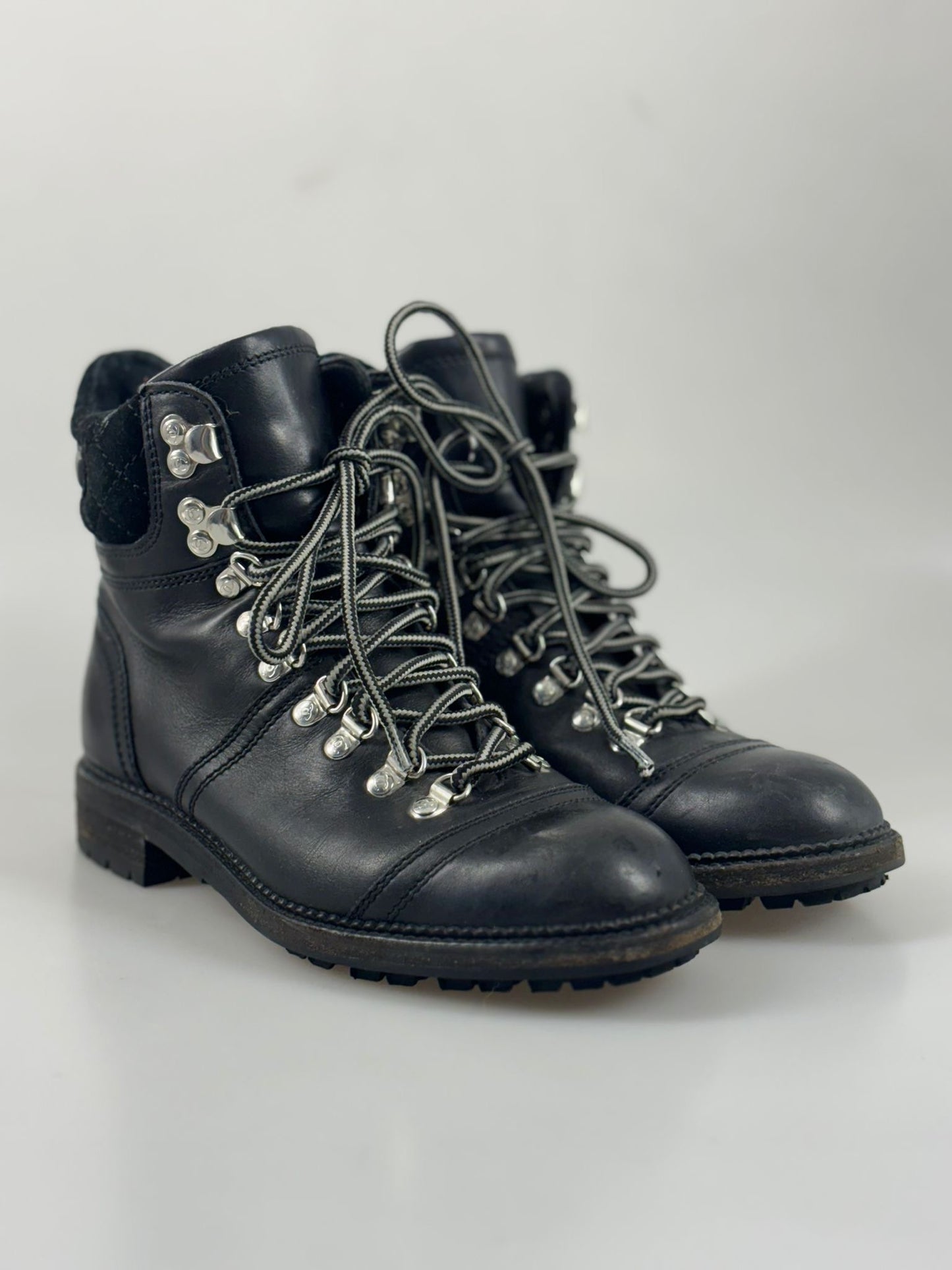 Chanel kängor 35 SV13831