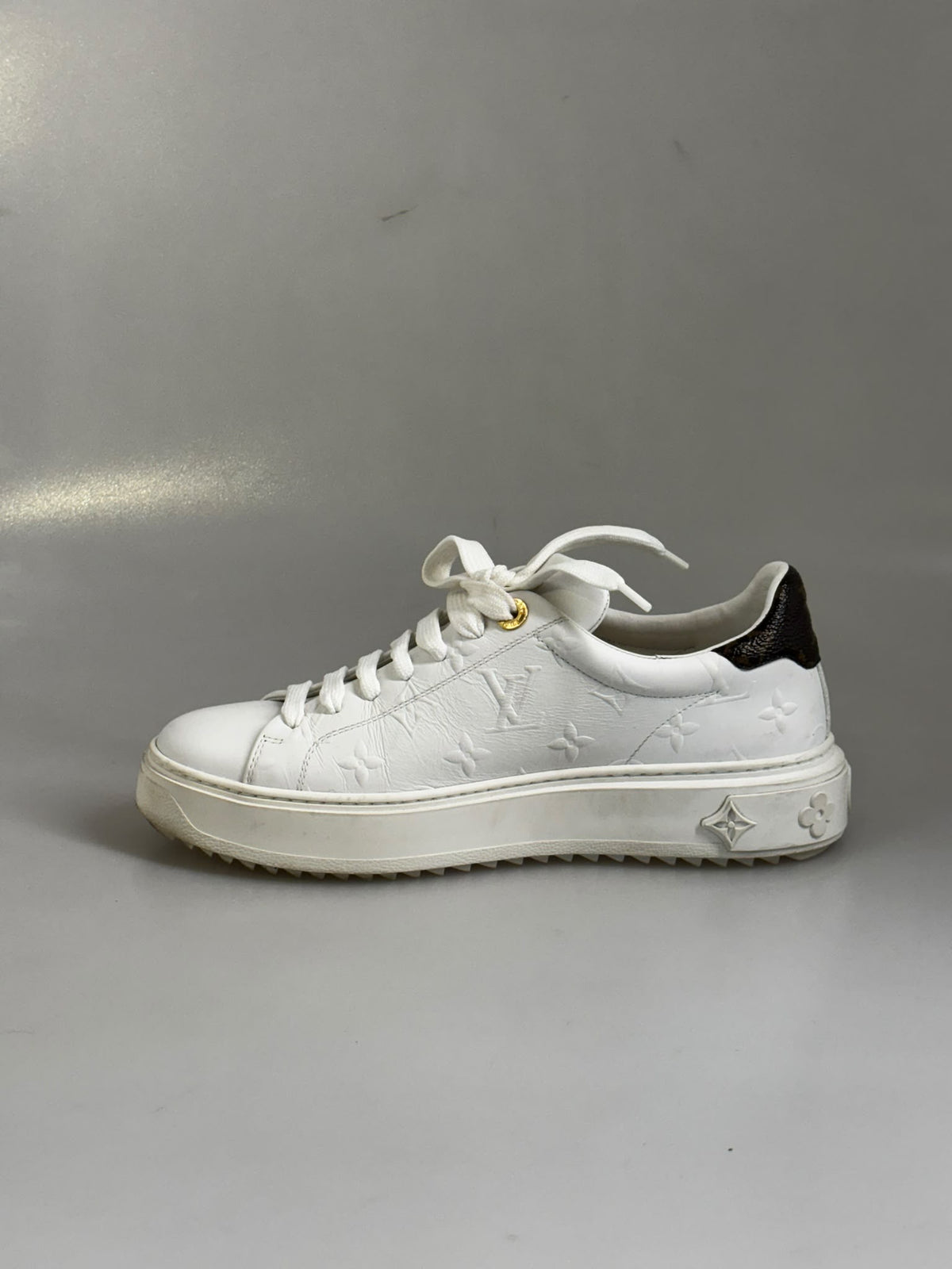 Louis Vuitton sneakers 38 SV16487