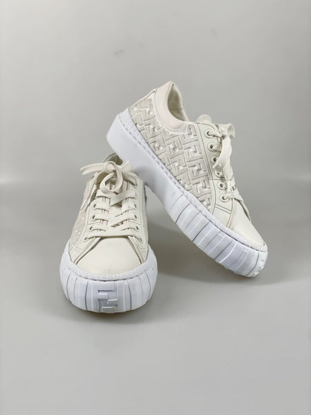 Fendi logo sneakers 37,5 SV13288