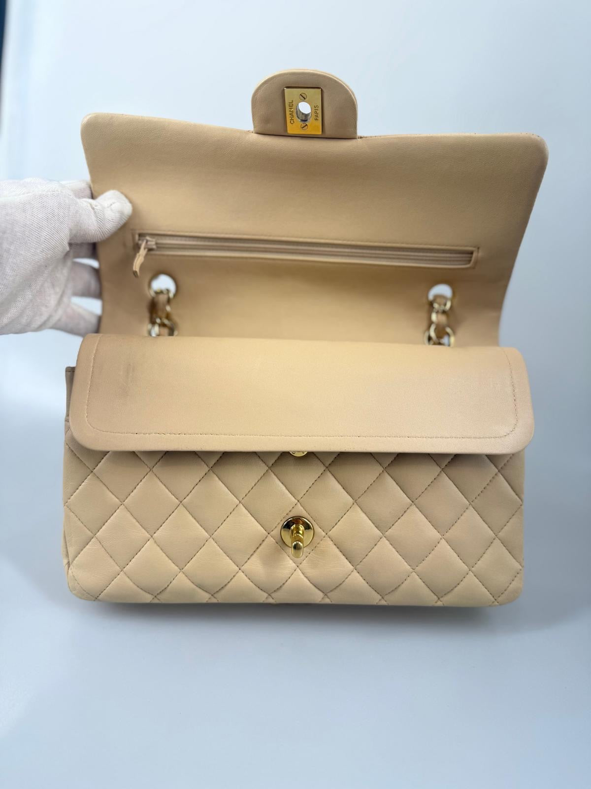 Chanel classic medium flap väska SV15962