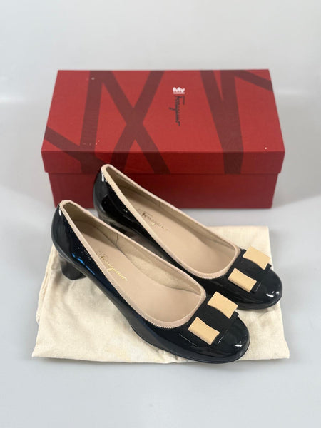 Salvatore Ferragamo pumps 41 SV15677