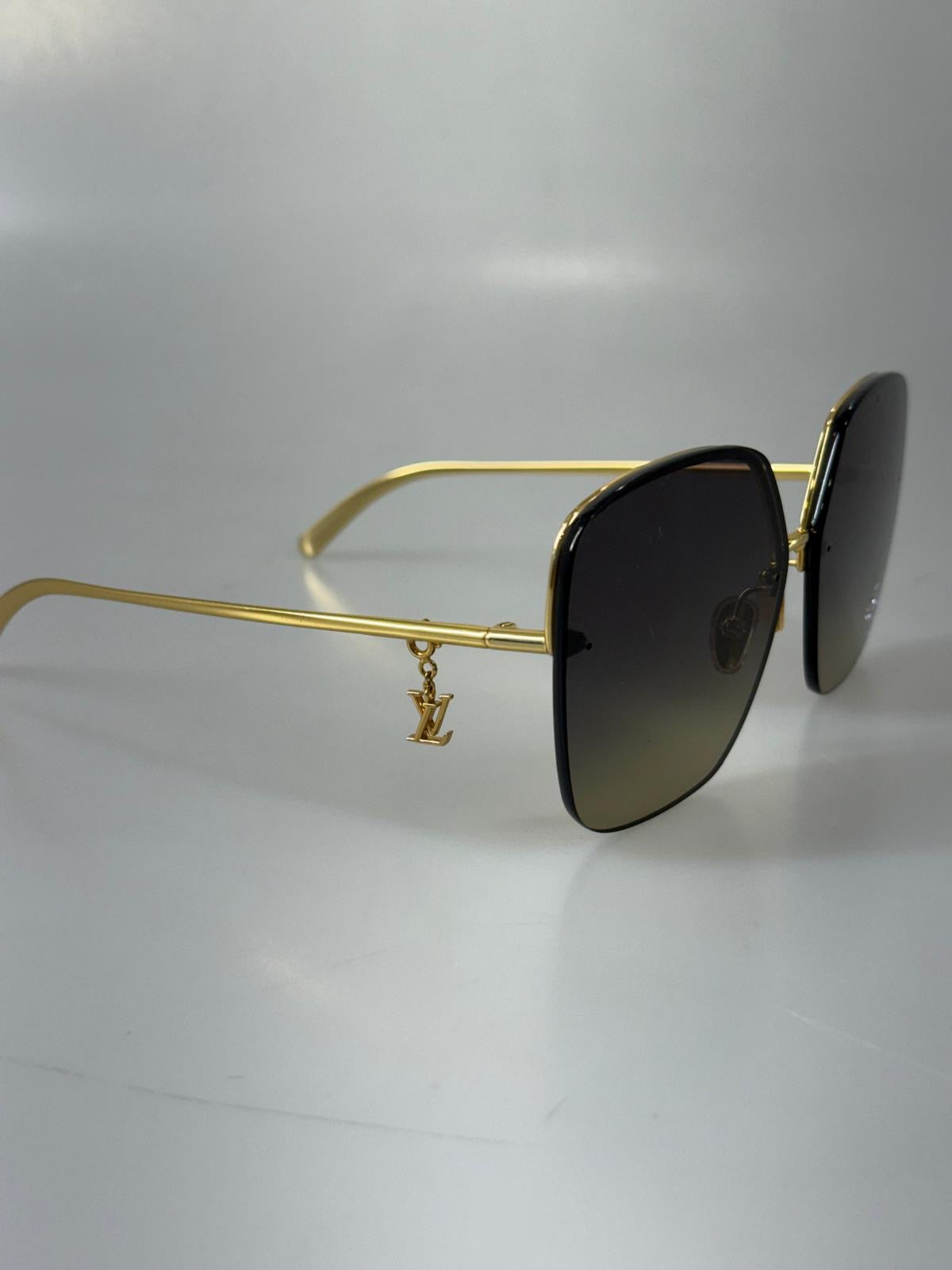 Louis Vuitton solglasögon SV16074