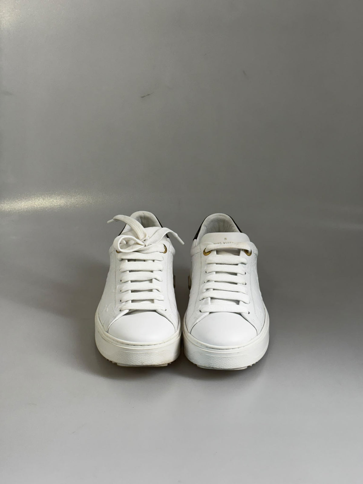 Louis Vuitton sneakers 38 SV16487