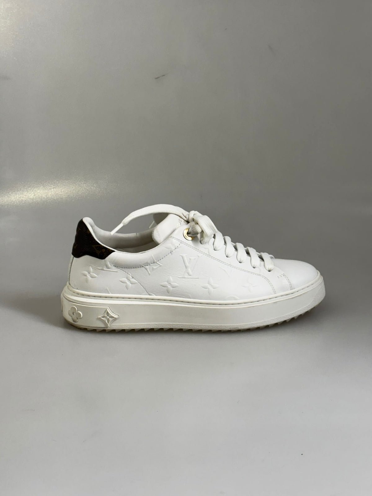 Louis Vuitton sneakers 38 SV16487