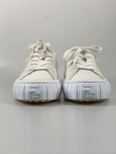 Fendi logo sneakers 37,5 SV13288