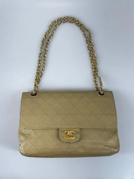 Chanel classic flap SV16250