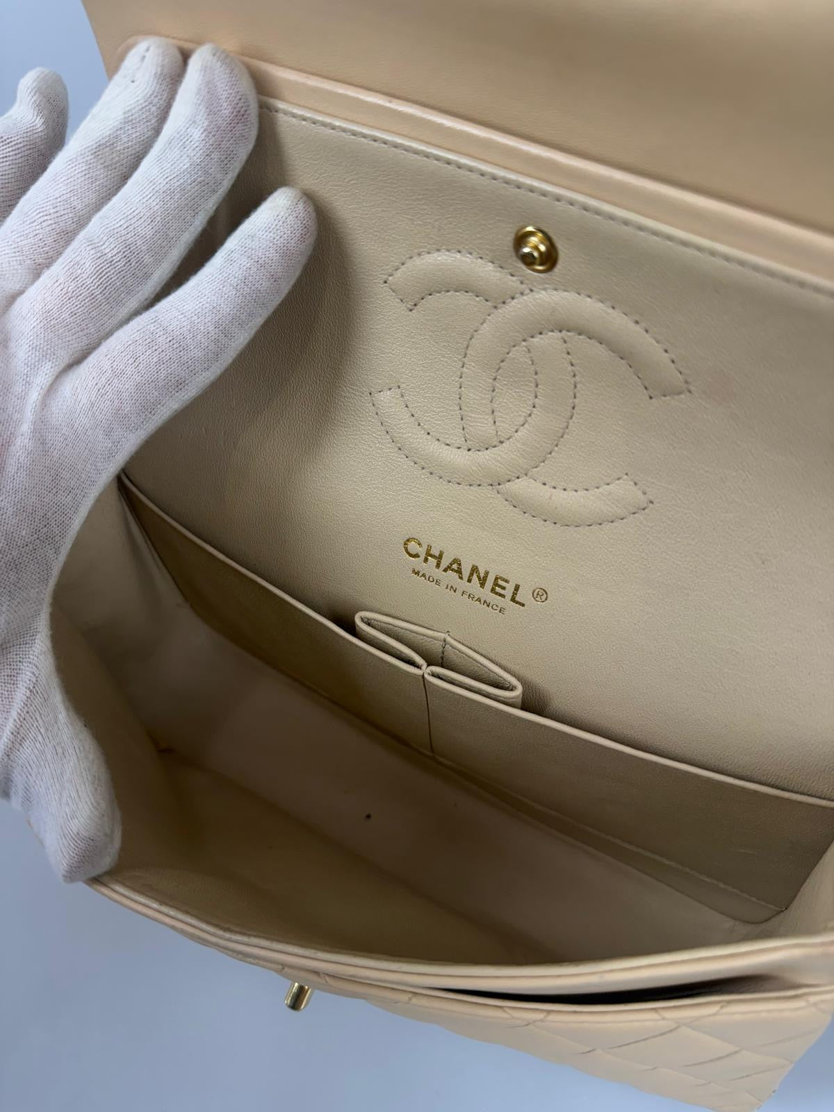 Chanel classic medium flap väska SV15962