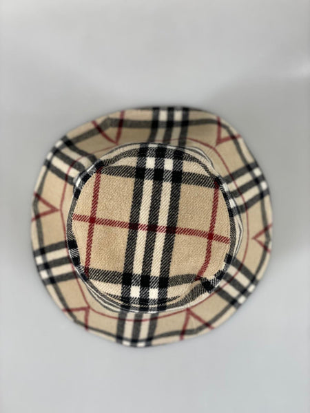 Burberry hatt SV13101