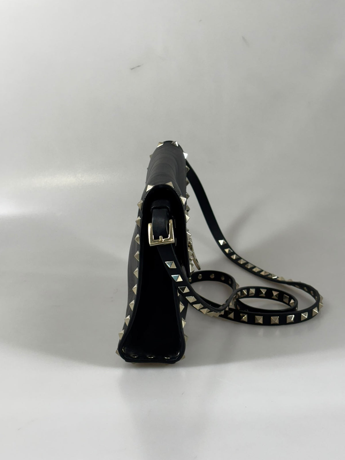 Valentino Garavani Rockstud flap SV16427