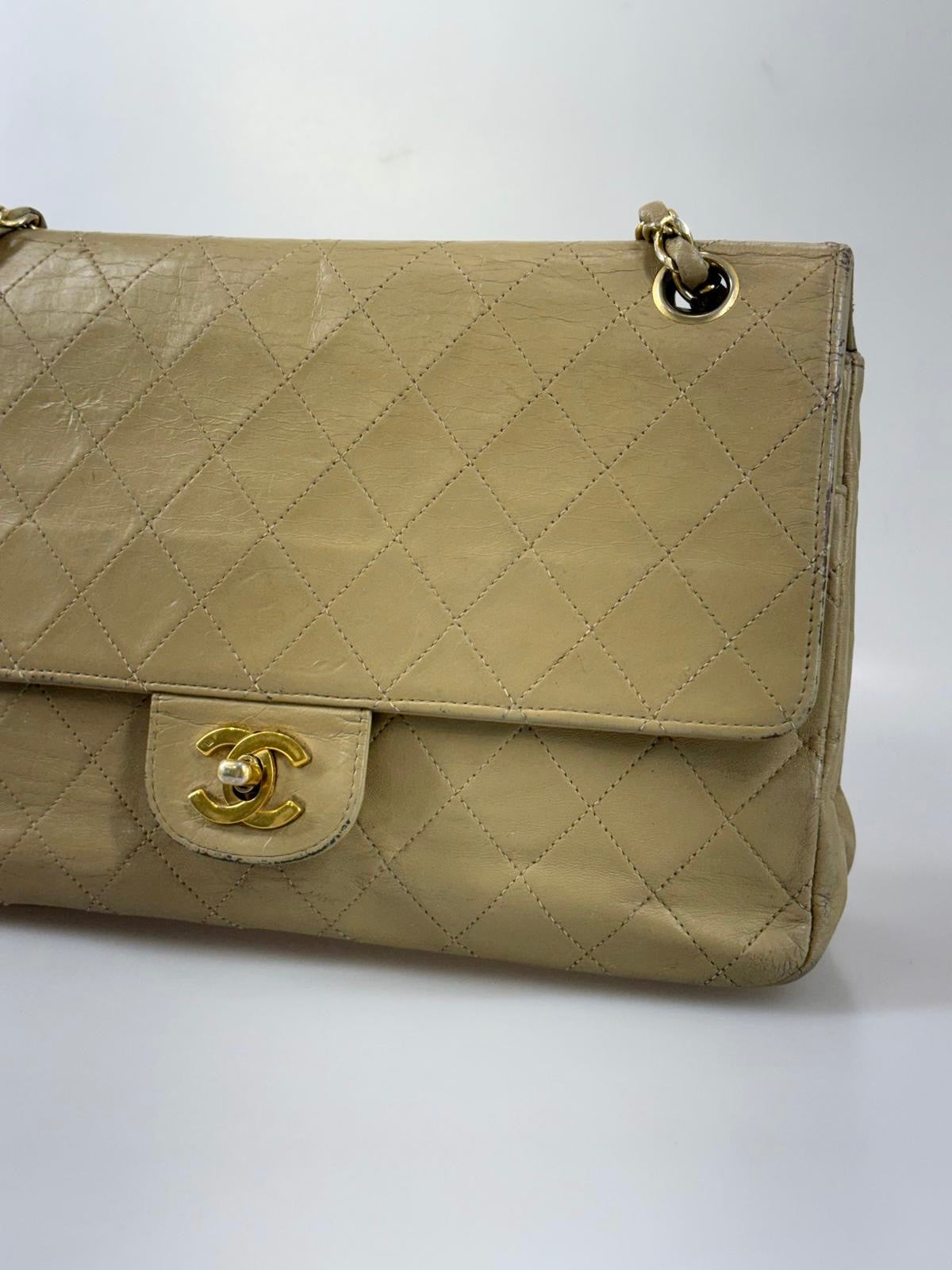 Chanel classic flap SV16250
