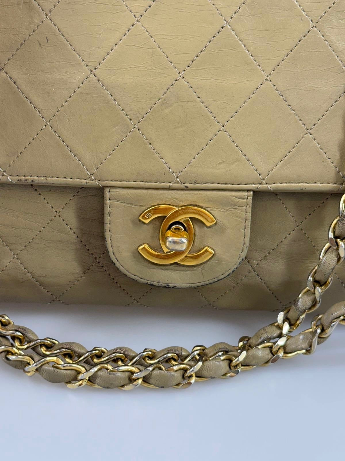 Chanel classic flap SV16250
