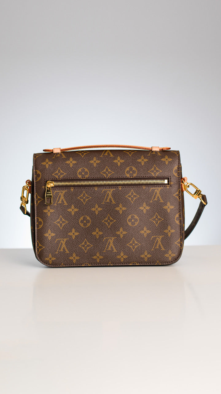 Louis Vuitton Pochette Métis MM väska SV15496
