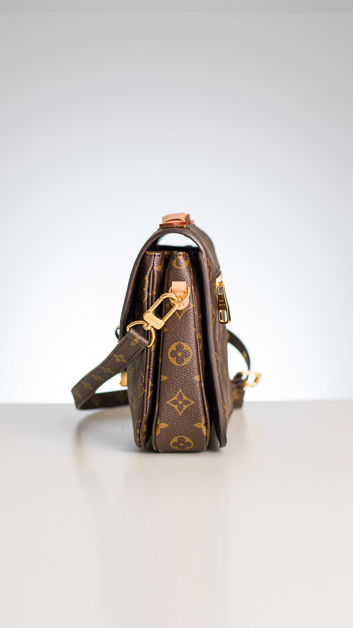 Louis Vuitton Pochette Métis MM väska SV15496
