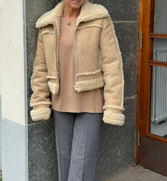 Acne Studios fårskinnspäls 38 SV11702