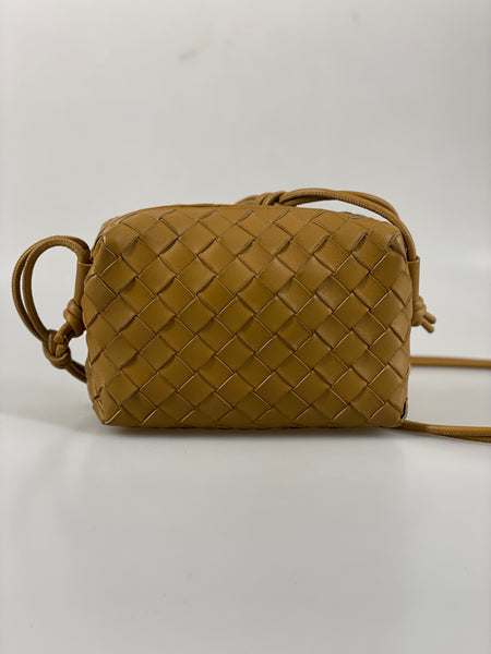 Bottega Veneta mini Loop camera bag SV13180