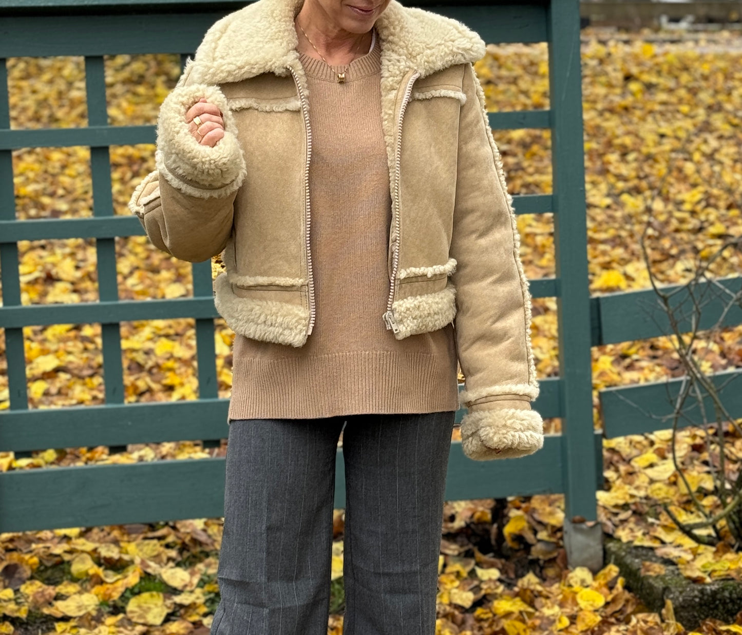 Acne Studios fårskinnspäls 38 SV11702