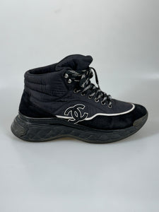 Chanel high top sneakers 38 SV13648