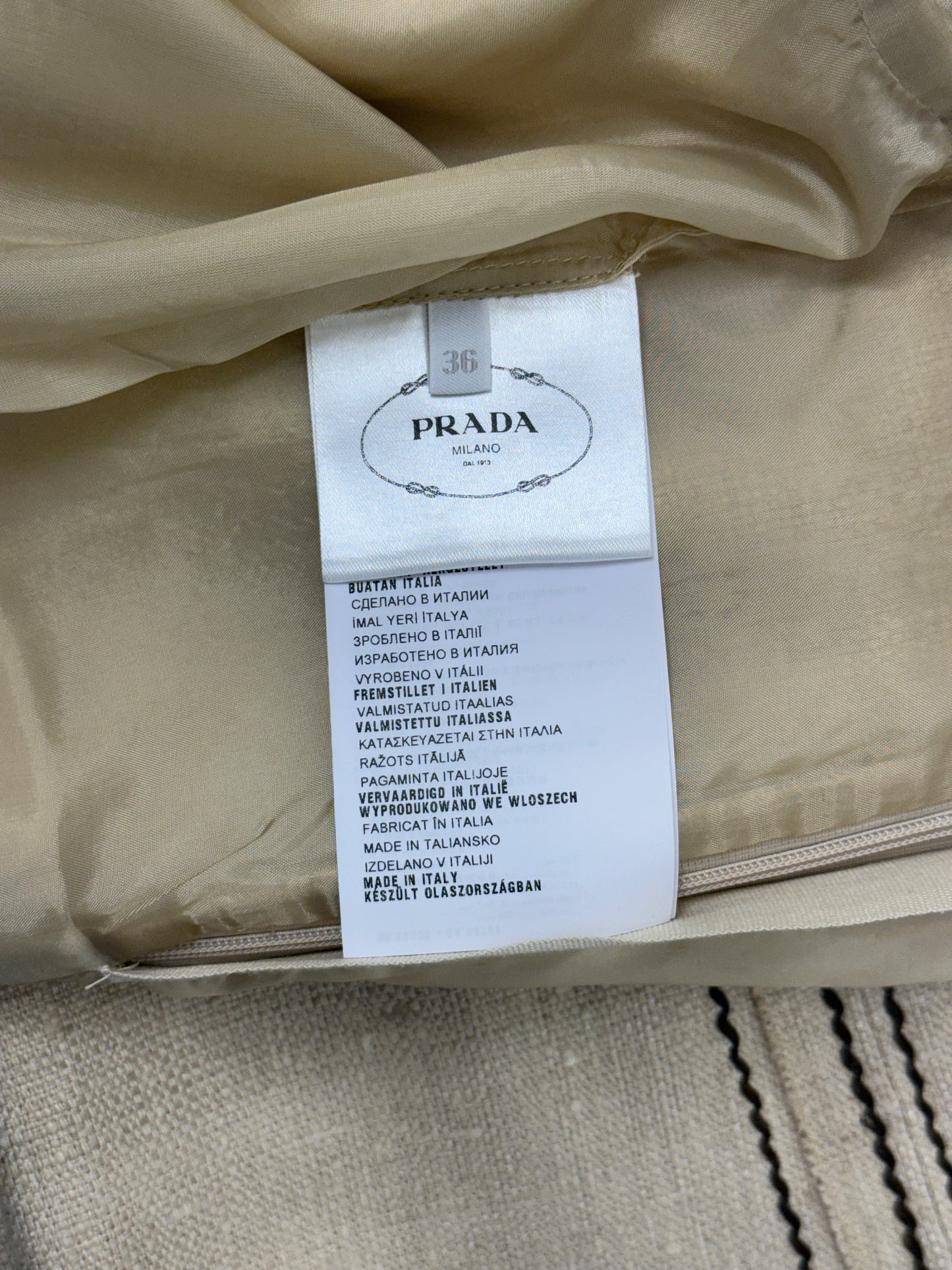 Prada dräkt topp + kjol 36 SV14859