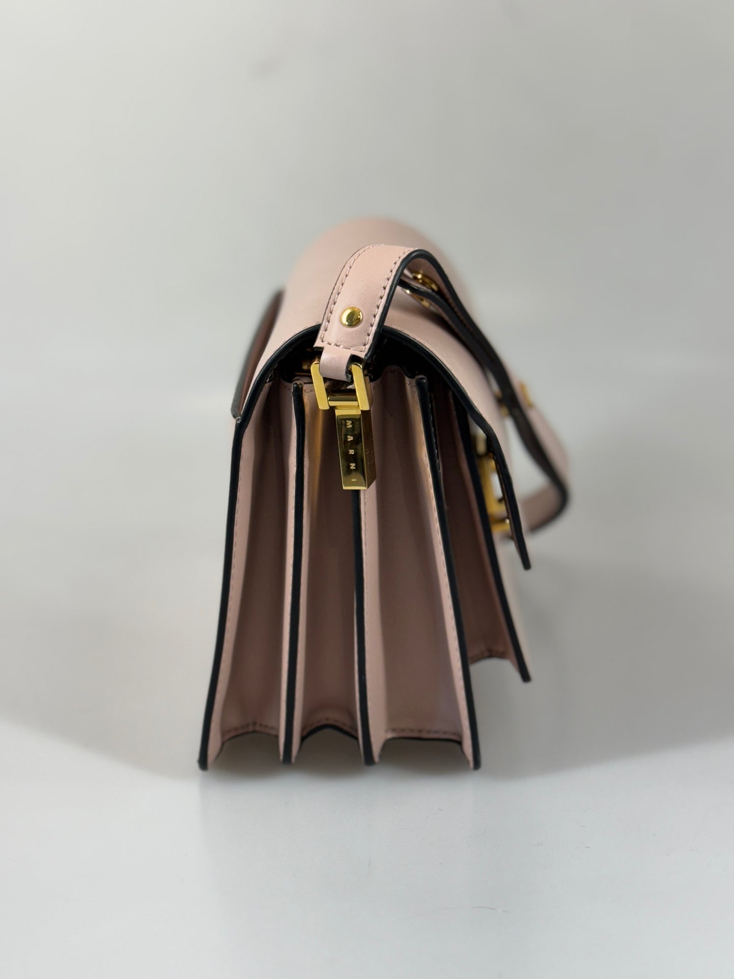 Marni S Trunk väska SV14106
