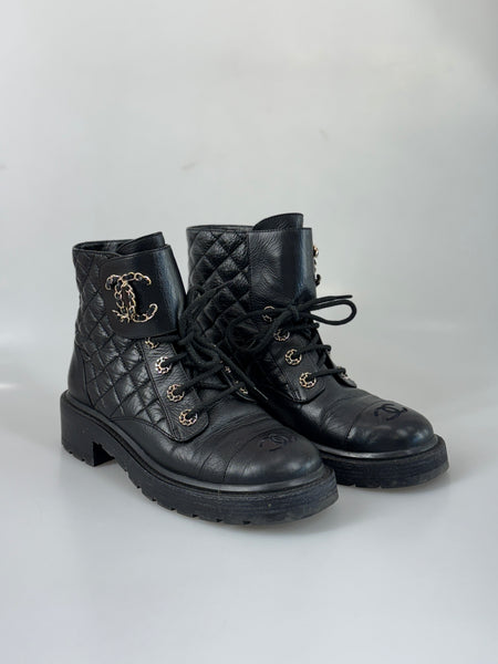 Chanel lace up CC combat boots 38,5 SV14127