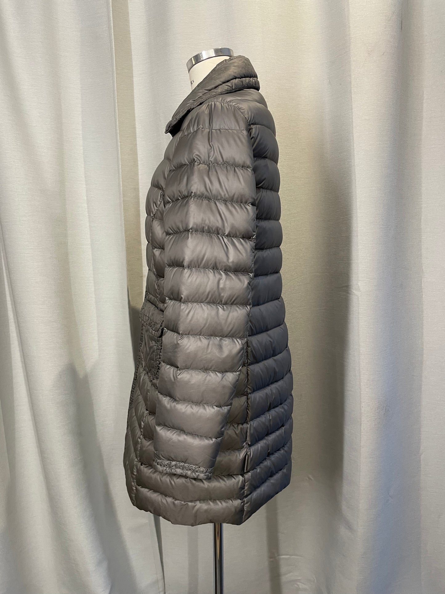 Moncler Dunjacka stl 4 SV11788