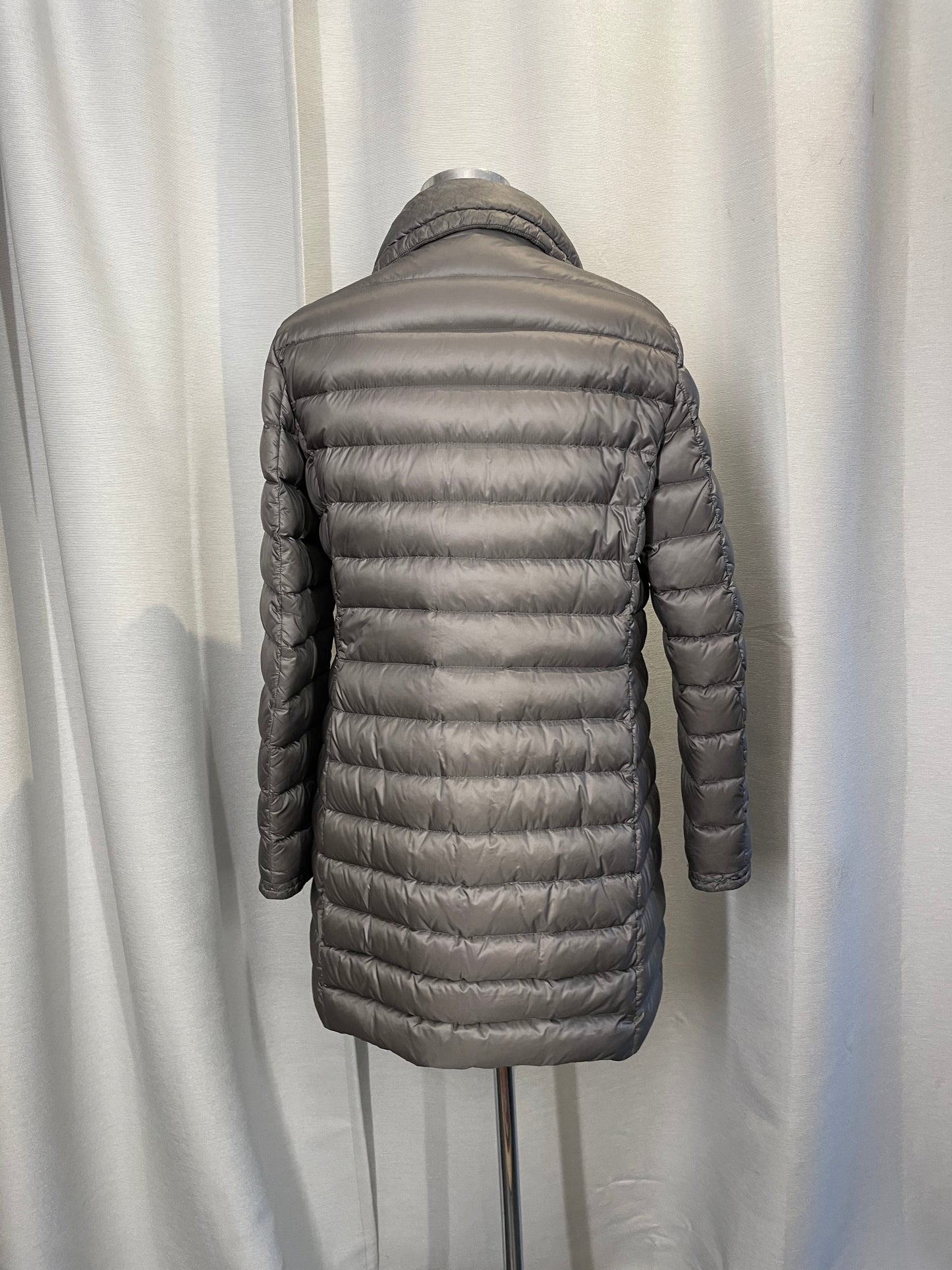 Moncler Dunjacka stl 4 SV11788