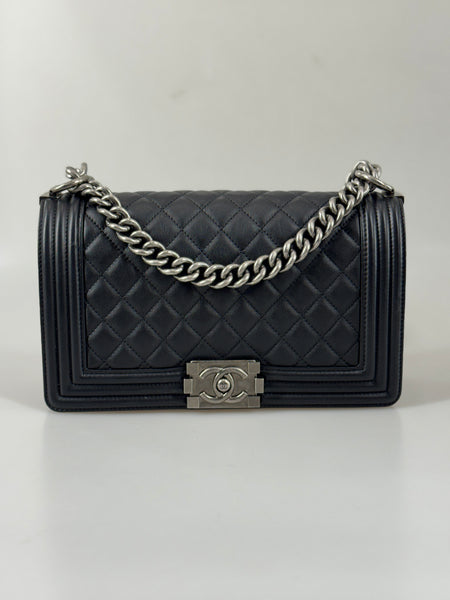 Chanel Boy väska SV15844
