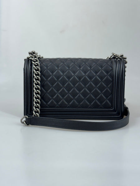 Chanel Boy väska SV15844