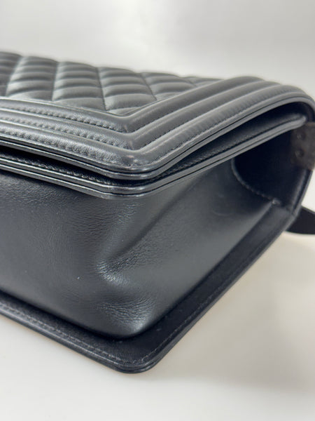 Chanel Boy väska SV15844