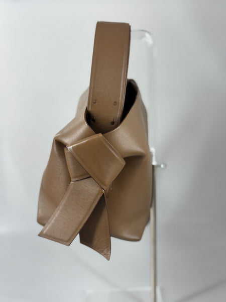 Acne Studios Musubi väska SV15835