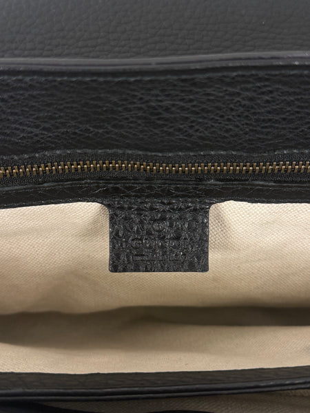 Gucci GG Marmont M väska SV15450