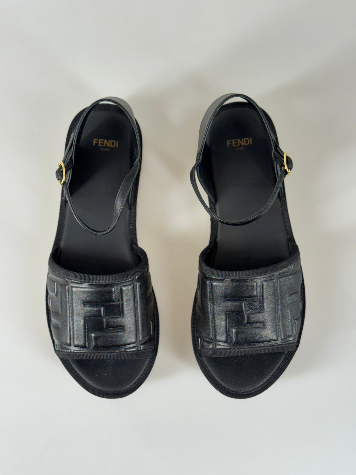 Fendi sandaler 38 SV15888