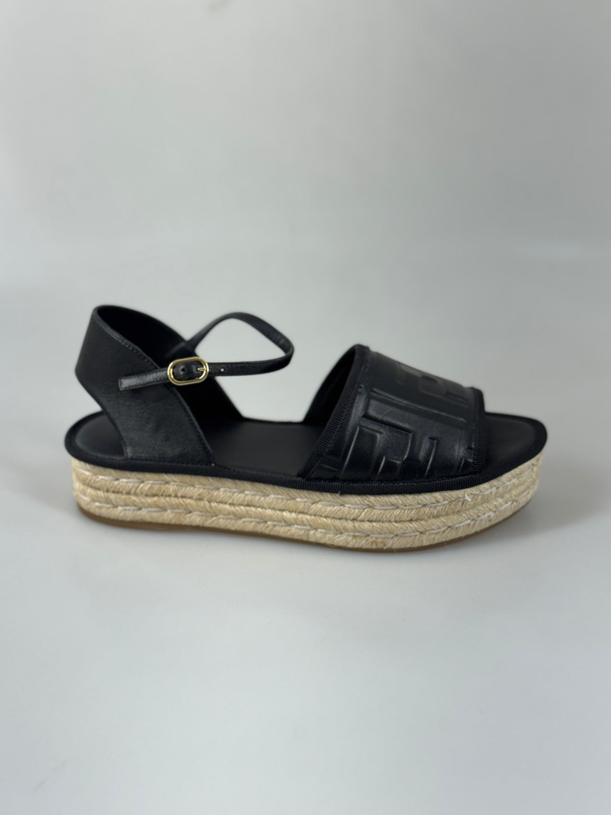 Fendi sandaler 38 SV15888