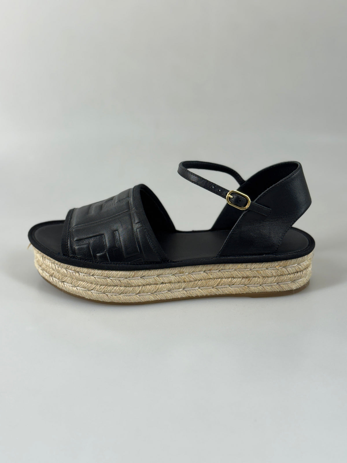 Fendi sandaler 38 SV15888