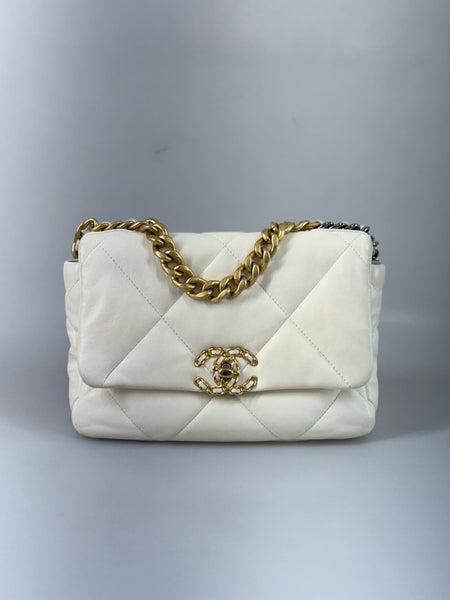 Chanel 19 medium väska SV14578