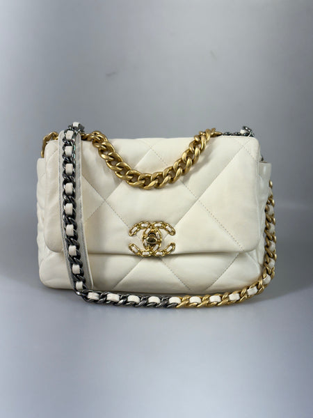Chanel 19 medium väska SV14578