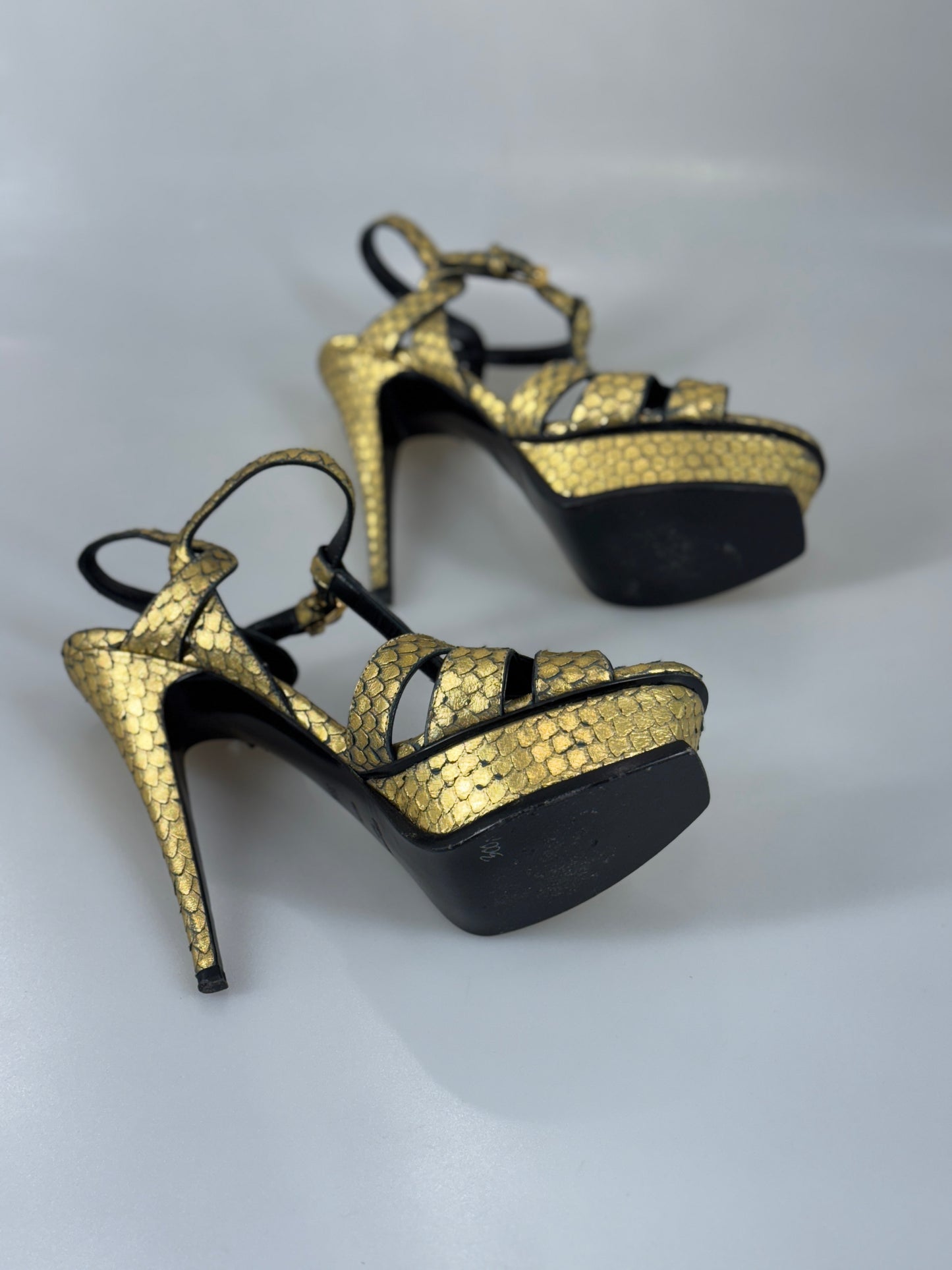 Yves Saint Laurent Tribute sandaletter 39,5 SV14681