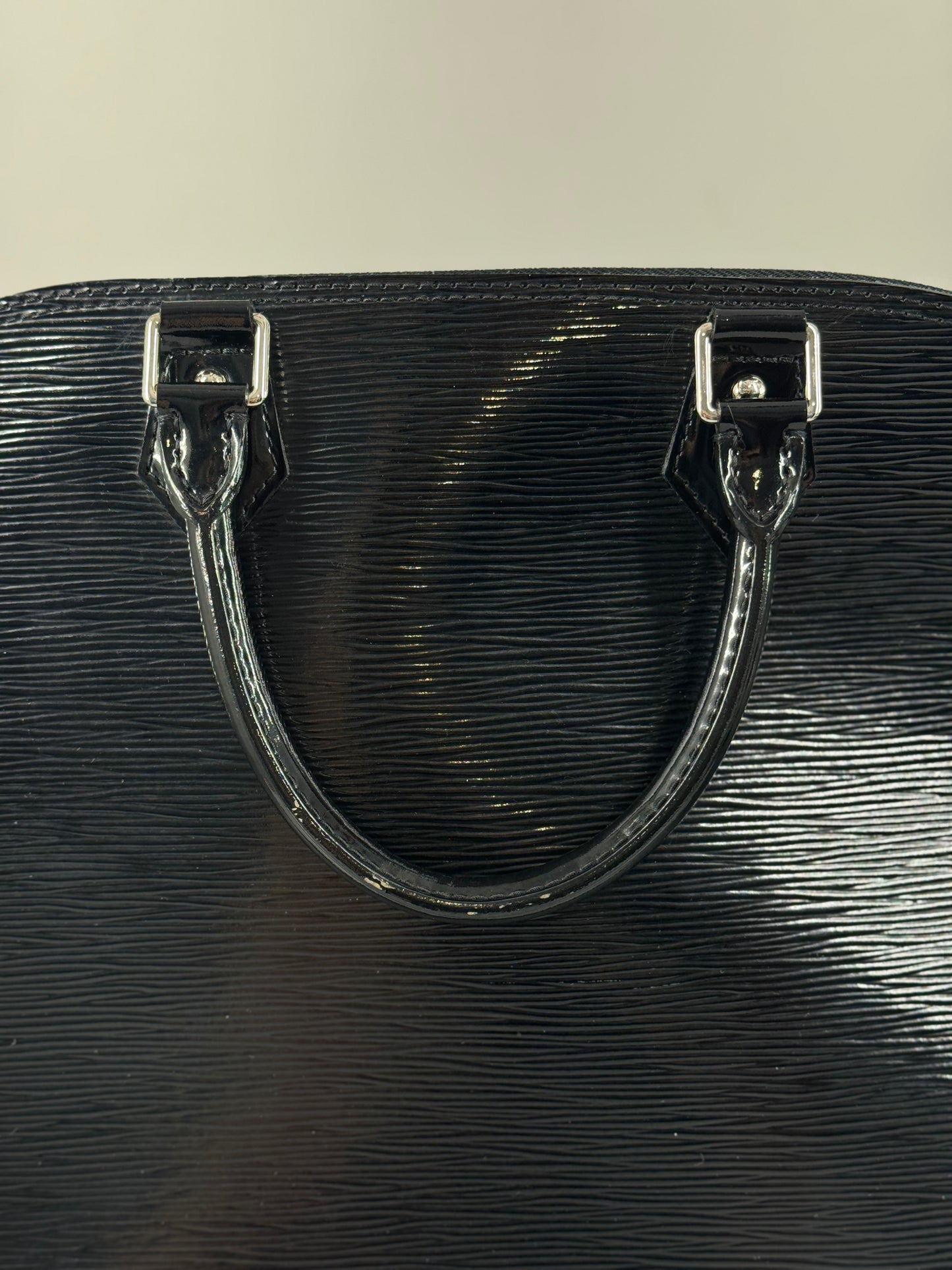 Louis Vuitton Alma GM väska SV14879