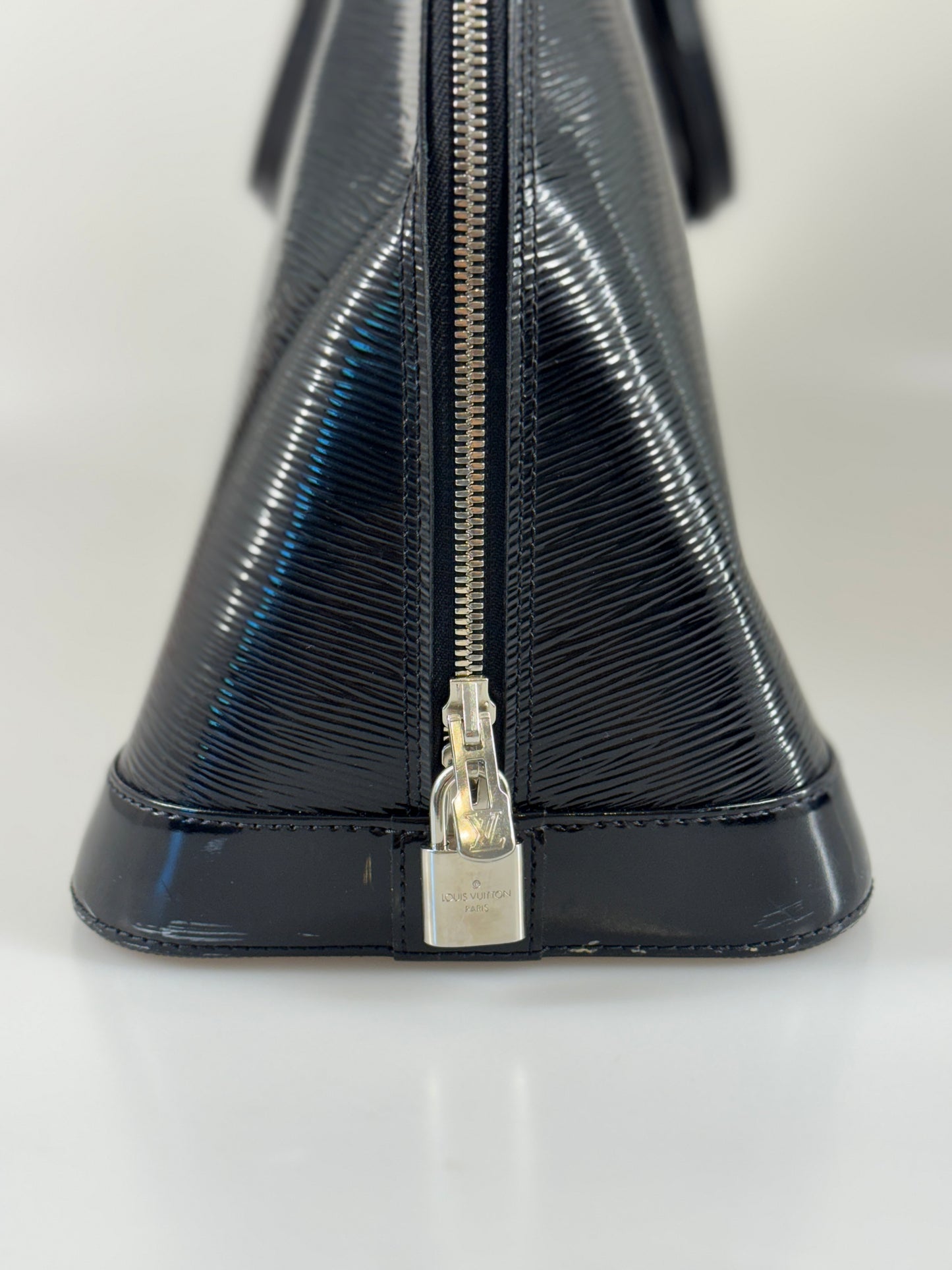 Louis Vuitton Alma GM väska SV14879