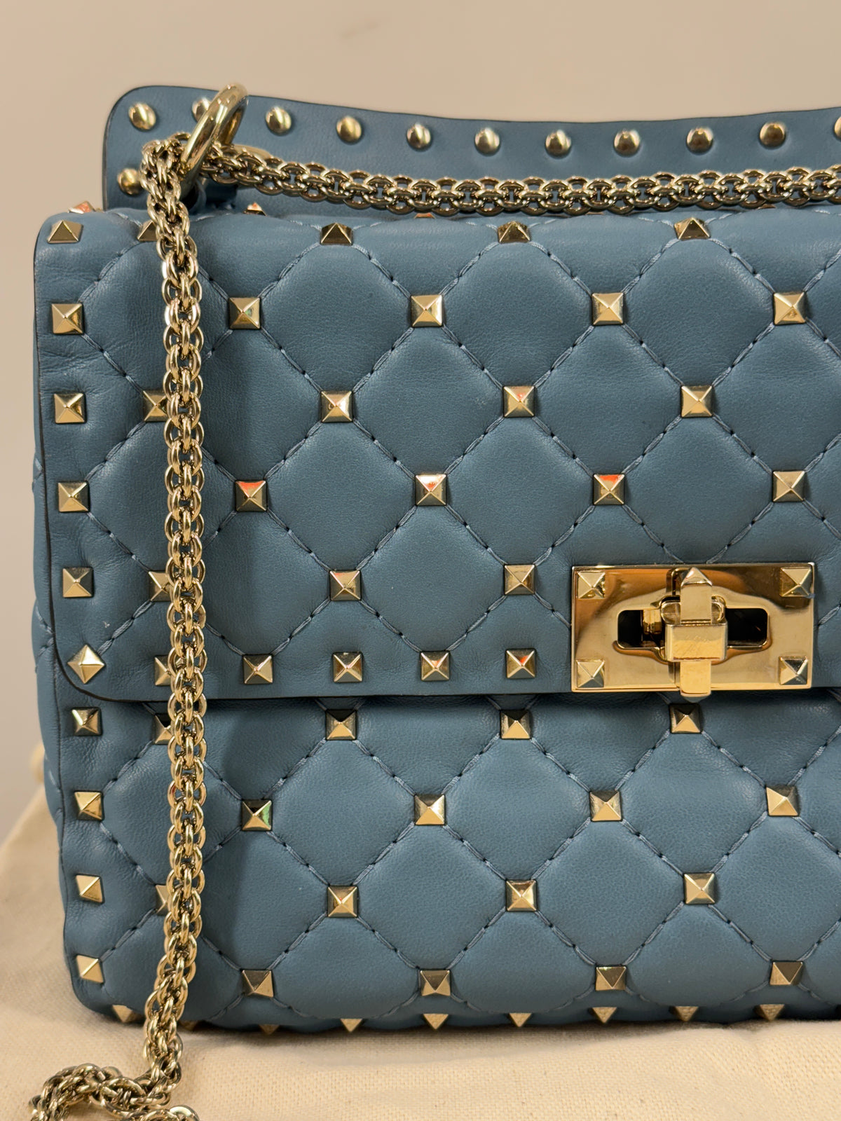 Valentino Garavani Rockstud Spike väska SV16458