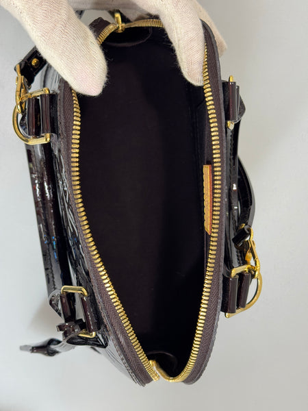 Louis Vuitton Alma BB väska SV14932
