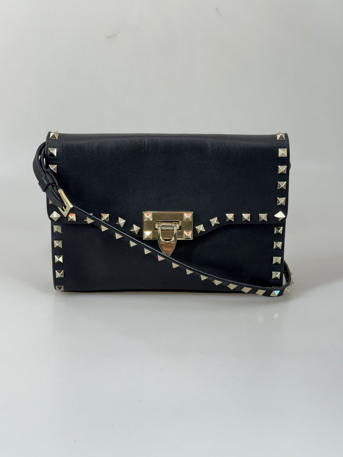 Valentino Garavani Rockstud flap SV16427