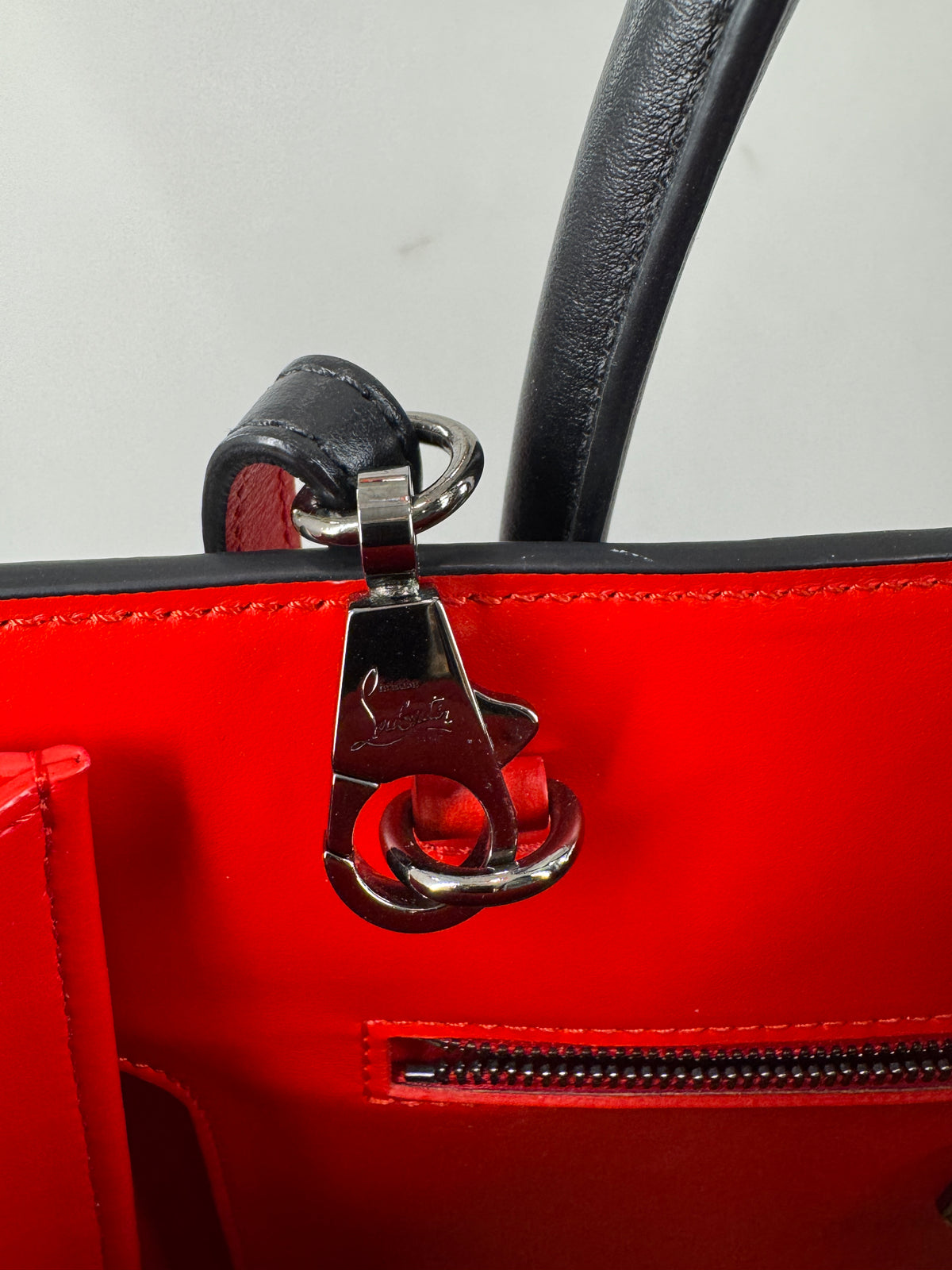 Christian Louboutin Paloma väska SV16579
