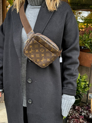 Louis Vuitton midjeväska SV13385