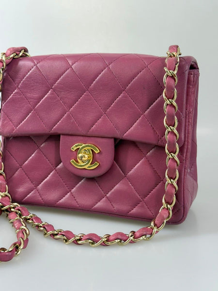 Chanel square flap väska SV15964