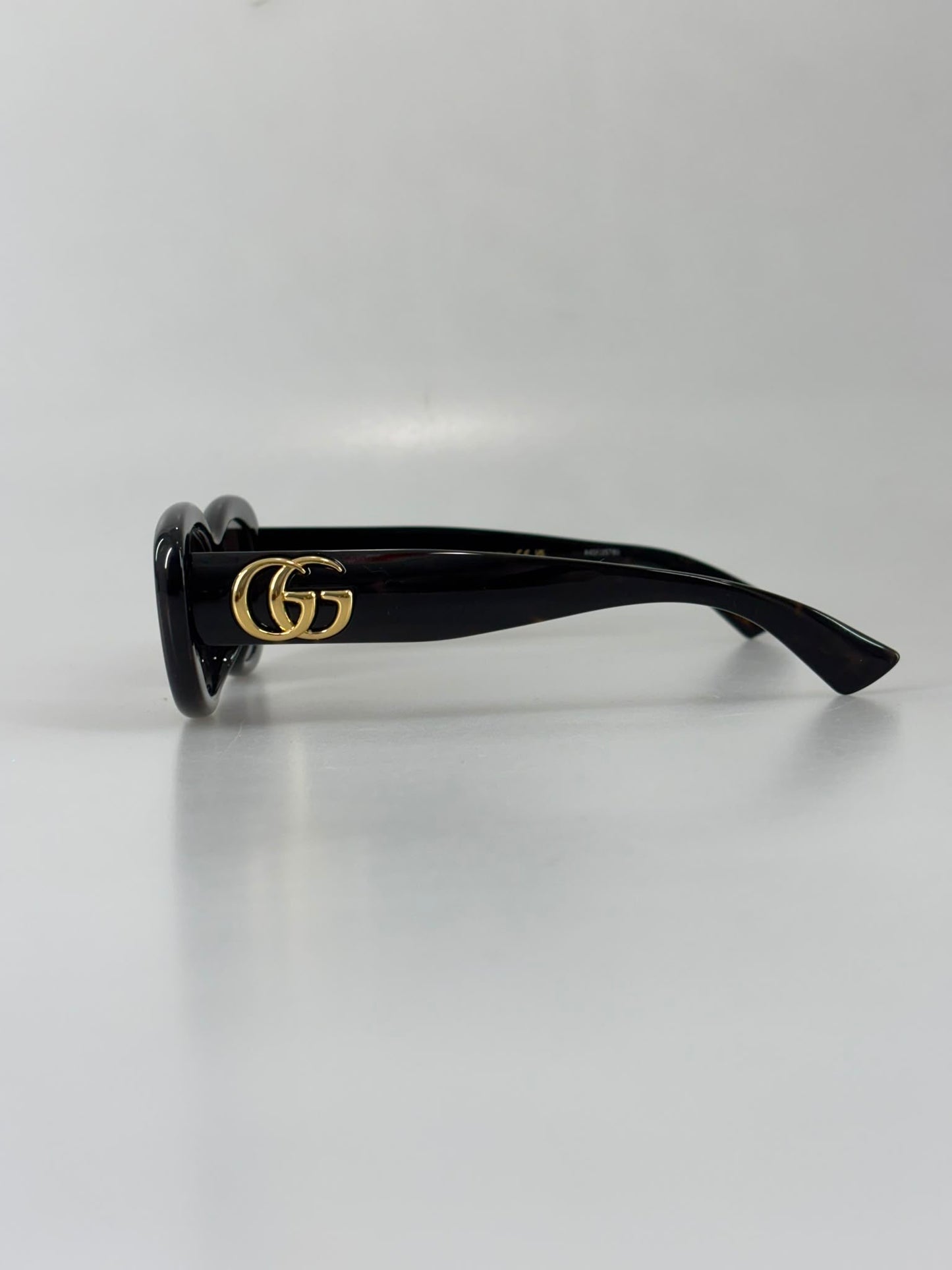 Gucci solglasögon SV16118