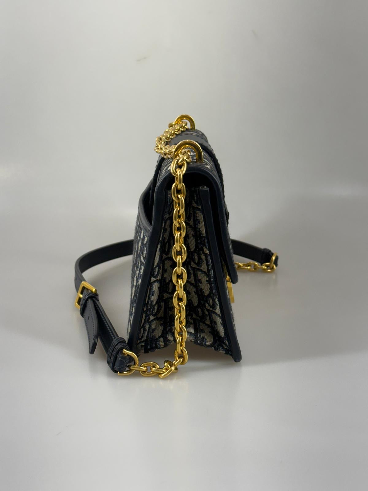 Christian Dior Oblique 30 Montaigne väska SV16190