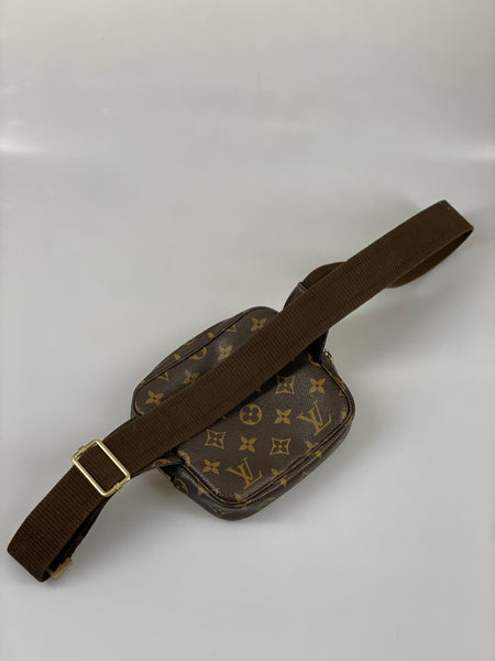 Louis Vuitton midjeväska SV13385